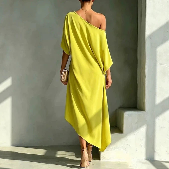 Laura – Vestido Elegante Asimétrico